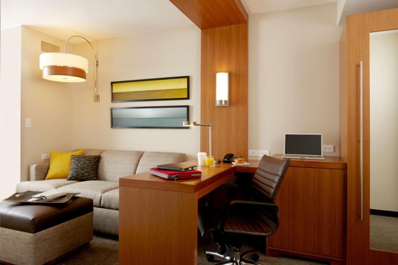 Hyatt Place Indianapolis Fishers Exterior photo